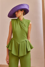 Mono Gacrux Wasabi – Look completo – Confección artesanal en Sevilla