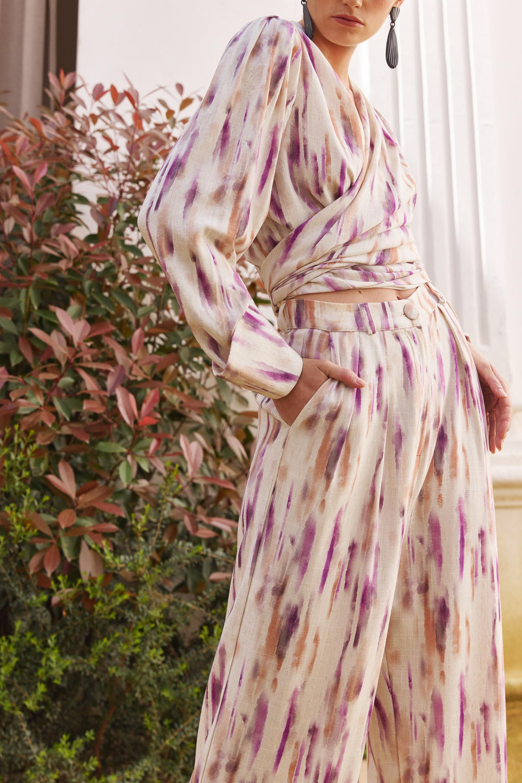Pantalón Rigel Pink – Look completo – Confección artesanal en Sevilla