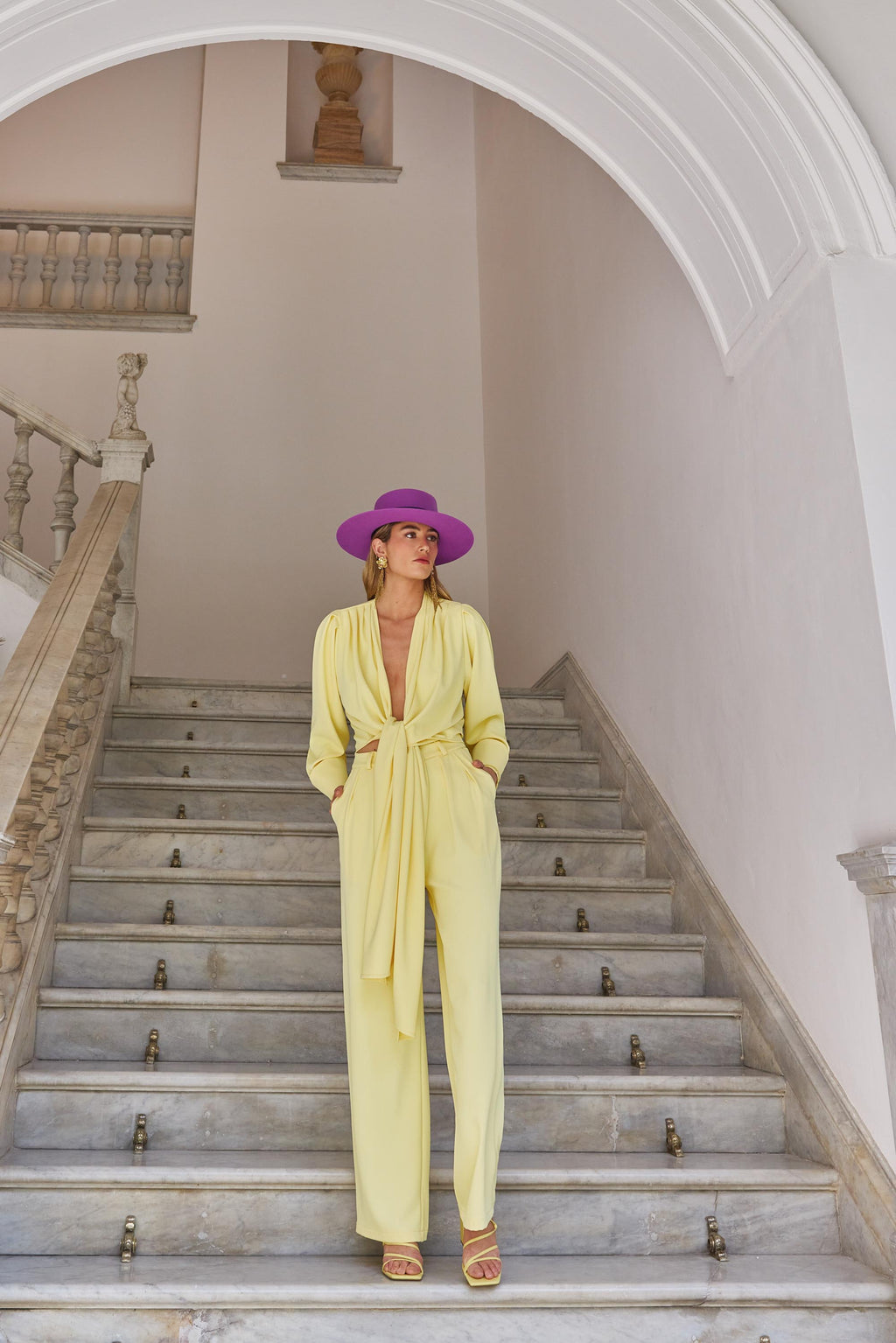 Pantalón Rigel Butter – Look completo – Confección artesanal en Sevilla