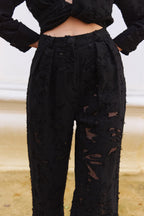 Pantalón Rigel Devoré Black – Look completo – Confección artesanal en Sevilla