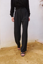 Pantalón Rigel Black – Detalle – Slow fashion española
