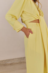 Pantalón Rigel Butter – Vista lateral – Dew & Corch SS26