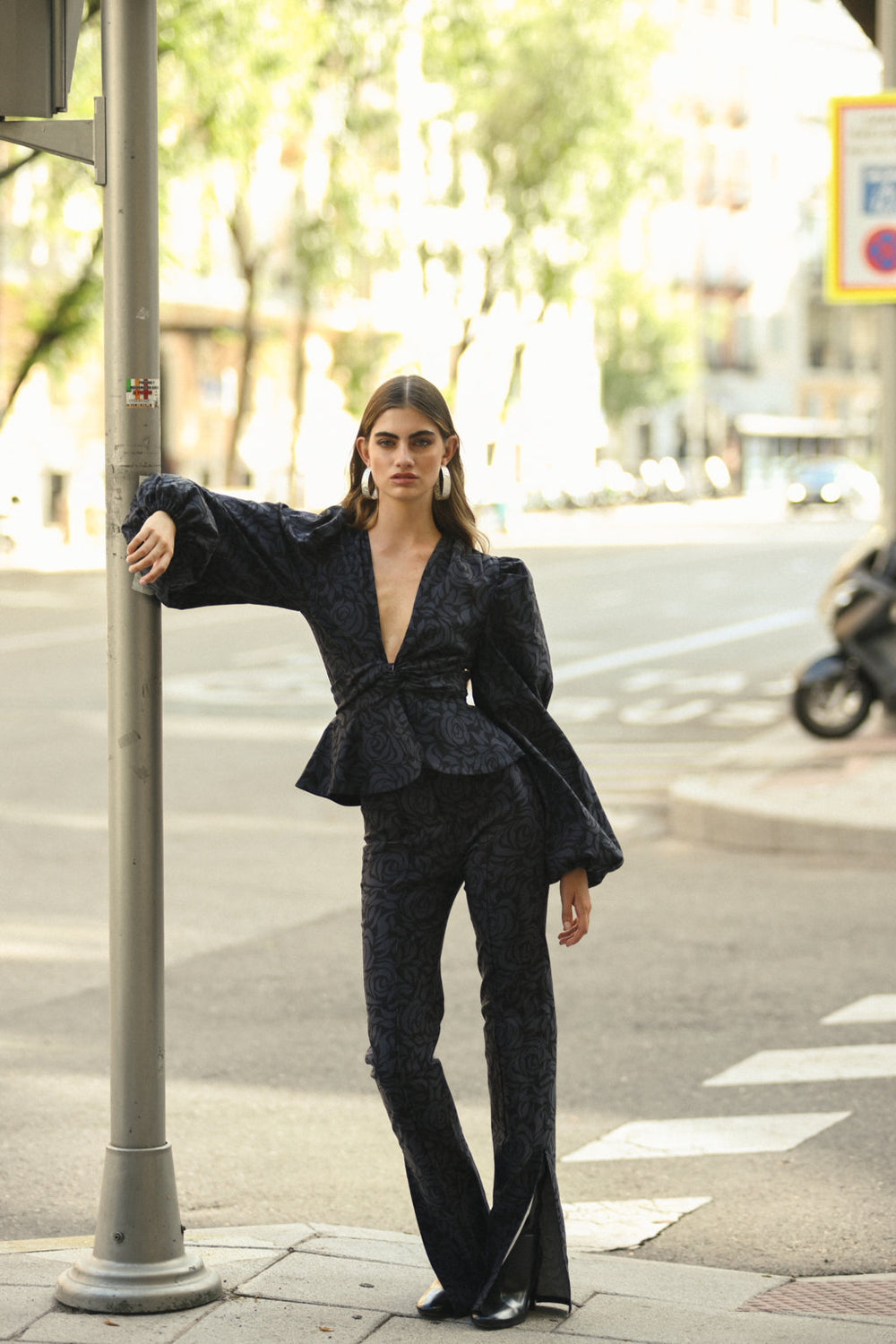 Blusa Cruzada Cimbra Flower Indigo