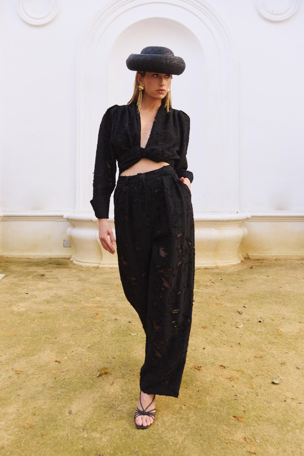Blusa Nira Devoré Black – Estilismo – Hecho a mano en Sevilla