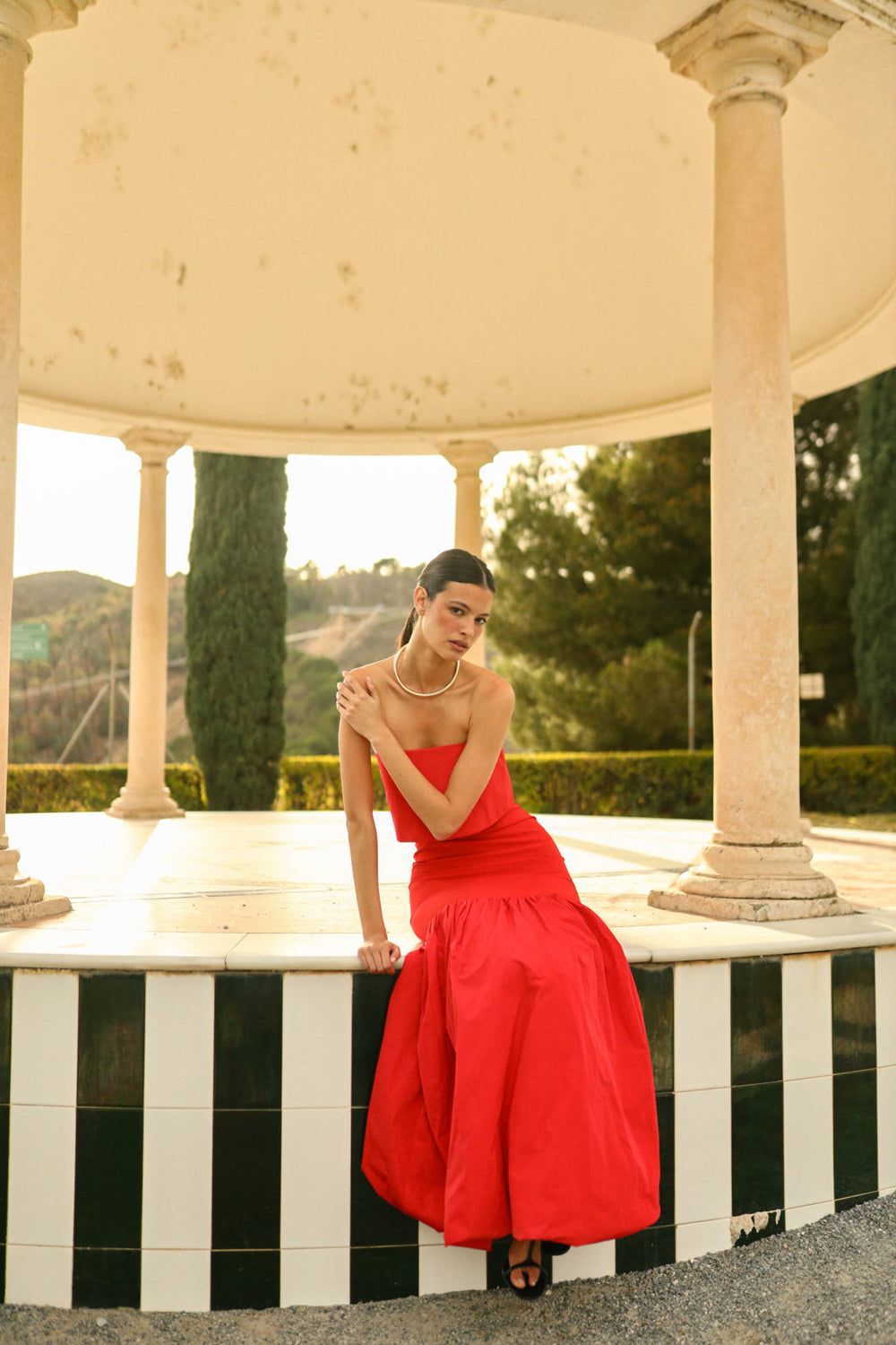 Vestido vermelho Garcinia