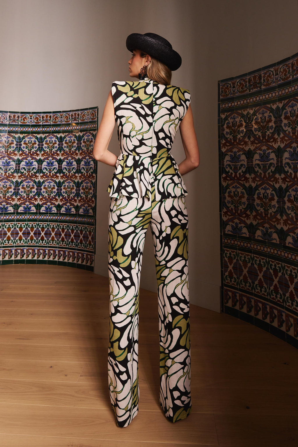 Mono Gacrux Lauren – Espalda – Made in Spain