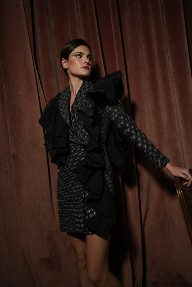 Vestido Corto Voluta Triangulo