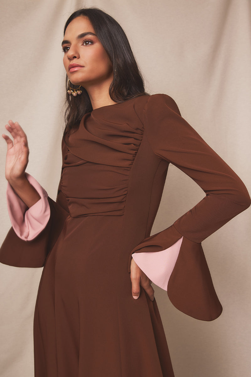 Vestido midi Halo Truffle