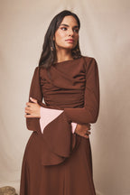 Vestido midi Halo Truffle