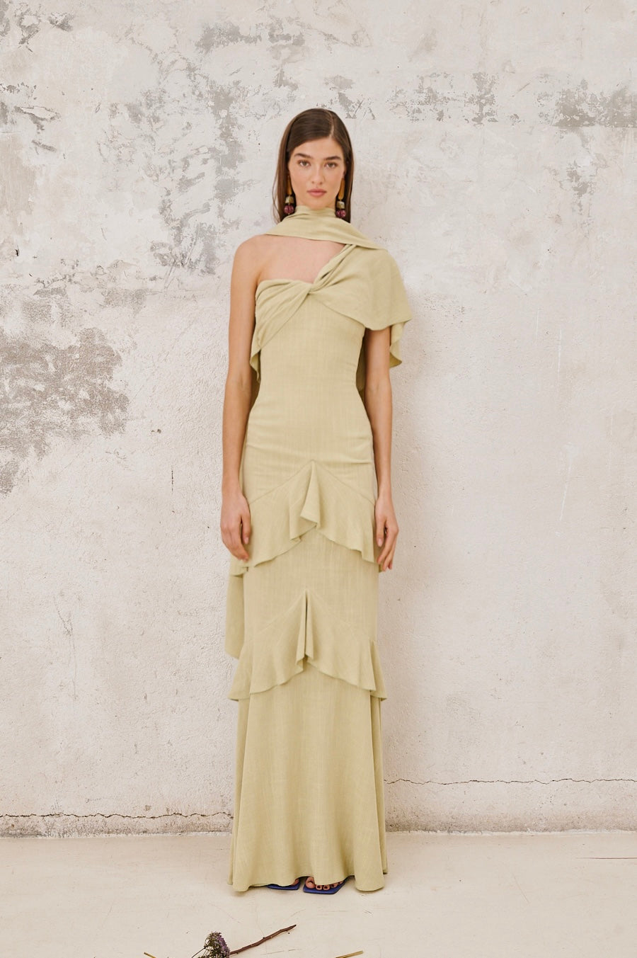 Vestido Makira con chal Lime