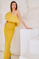 Vestido longo Godello ocre