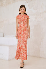 Vestido Midi Clareo Coral
