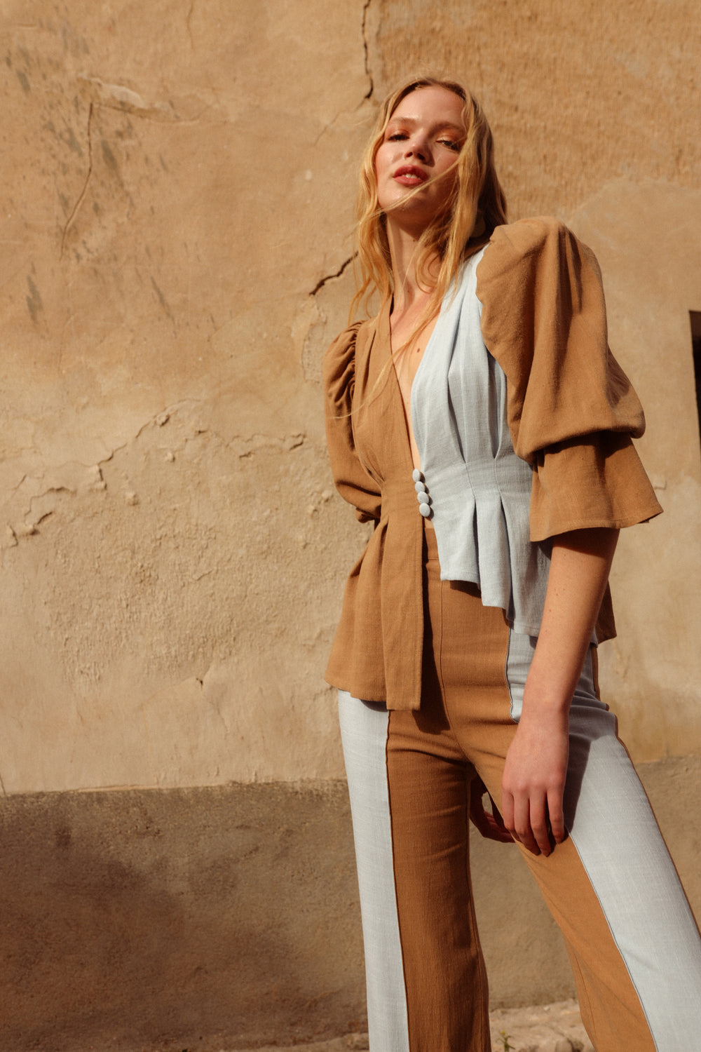 Blusa Bicolor Indie Camel