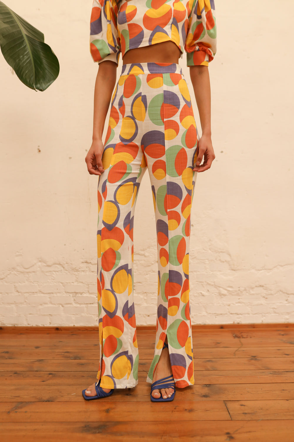 Pantalon folk abstrait